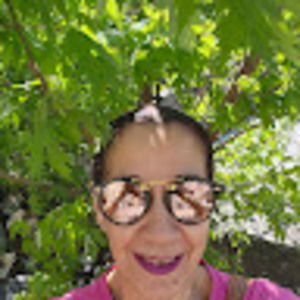 Meet your Posher, Gloria